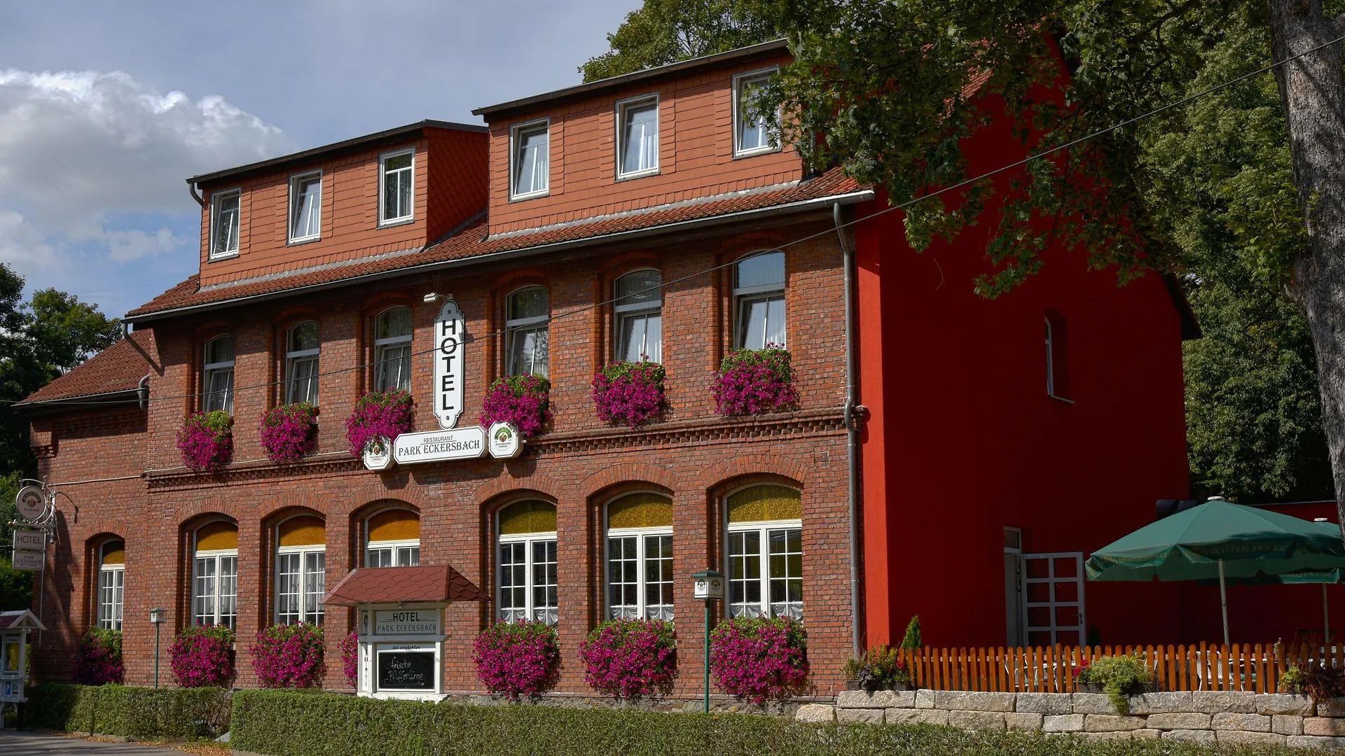 Zentral übernachten im Erzgebirge: 8 Hotels im Vergleich